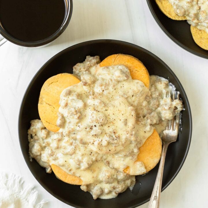 This gluten-free biscuits and gravy is a delicious classic comfort food breakfast made with homemade gluten-free biscuits topped with a simple 4-ingredient sausage gravy.